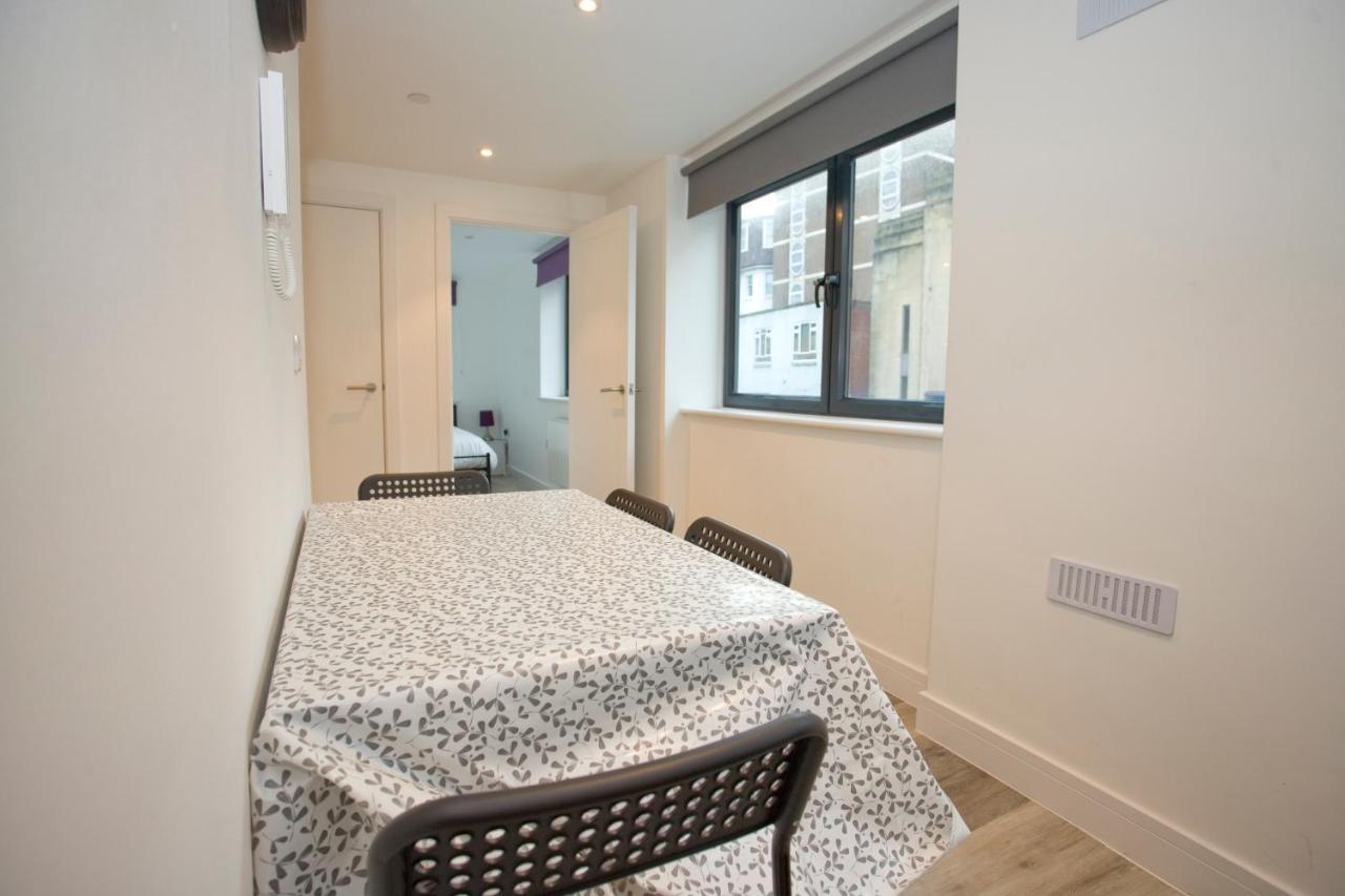 Appartamento 8 Compass Point Bournemouth Esterno foto
